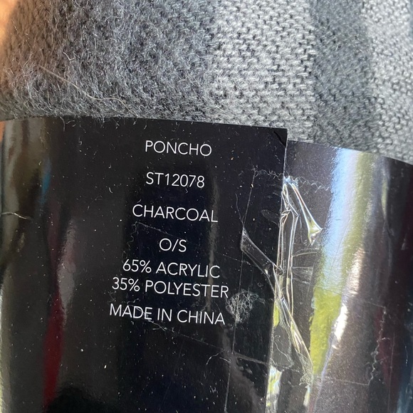 BB Dakota Poncho - Picture 4 of 4